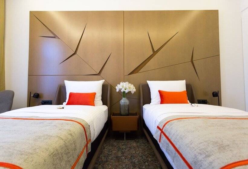 غرفة ديلوكس, Austria & Bosna