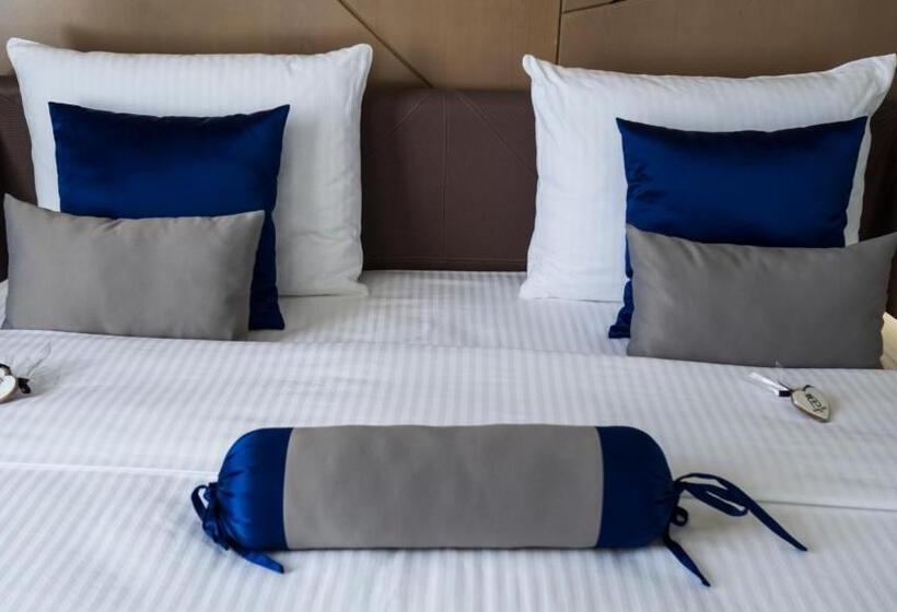 غرفة ديلوكس, Austria & Bosna