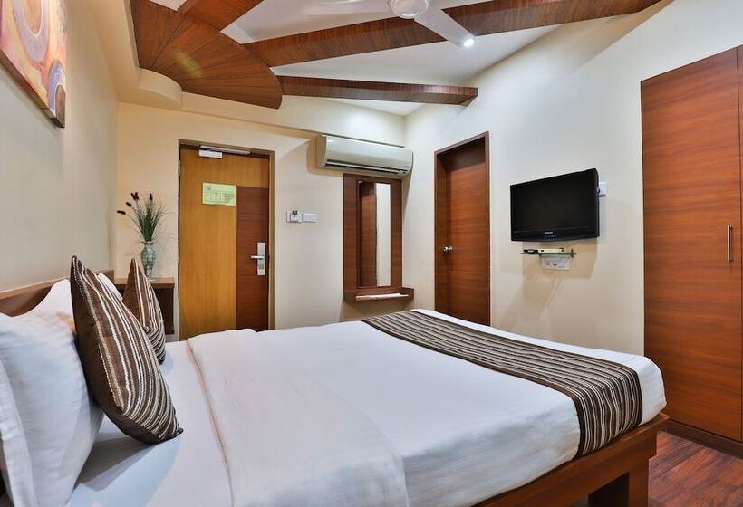 חדר סופריור, President