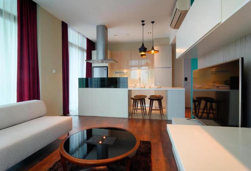 شقة غرفة واحدة, The Klagan Riverson Hotel & Residence