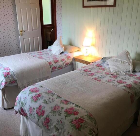 Номер Стандарт Вид на Озеро, Drumbuie Farm B&b
