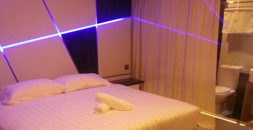 غرفة بريميوم, Vevo Puchong Malaysia