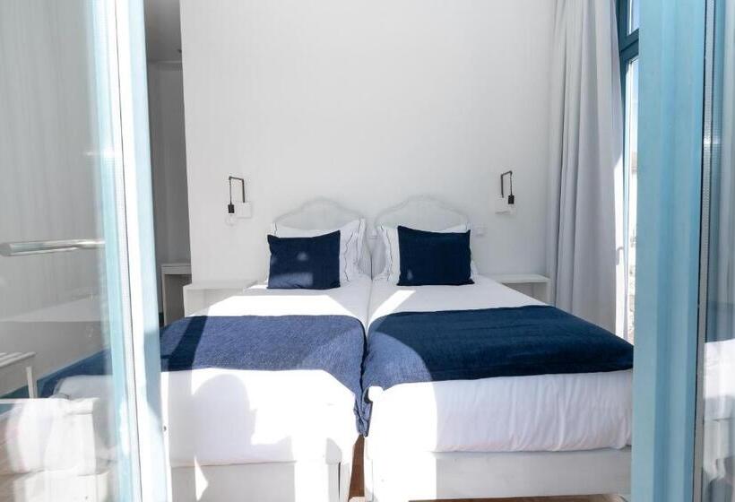 ガーデンビュースーペリアールーム, Des Arts