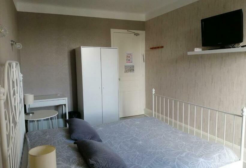 חדר סטנדרט, Du Grand Monarque