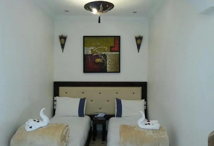 اتاق استاندارد سه نفره, Les Rêves De Marrakech