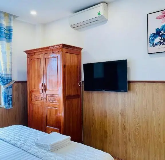 اتاق استاندارد, Nhu Y
