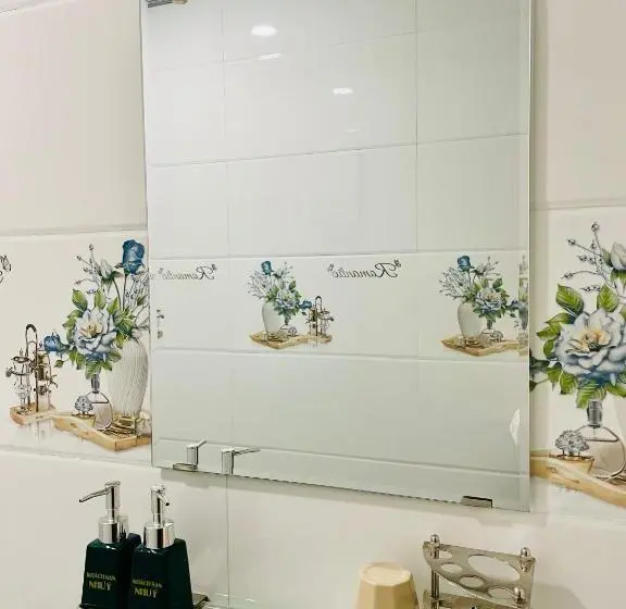 اتاق استاندارد چهارنفره با بالکن, Nhu Y