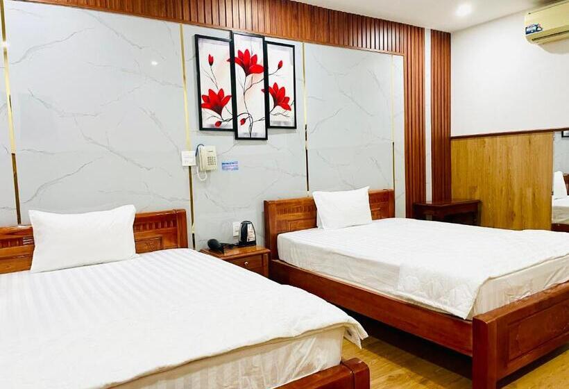 اتاق استاندارد چهار تخته, Nhu Y