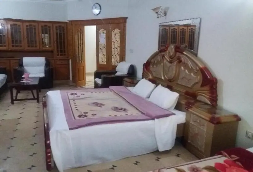 اتاق اکونومی, Orion International Guest House