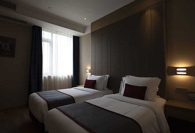 Standart Oda, Shanghai Deco Hotel Free Shuttle Bus From Pudong Airport And Disneyland
