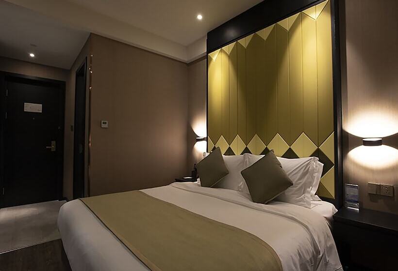 Standart Oda, Shanghai Deco Hotel Free Shuttle Bus From Pudong Airport And Disneyland