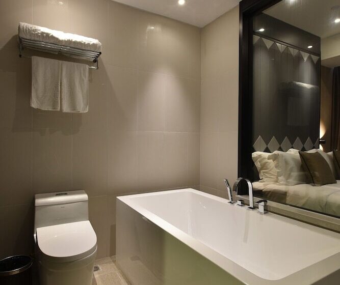 Delüks Oda, Shanghai Deco Hotel Free Shuttle Bus From Pudong Airport And Disneyland