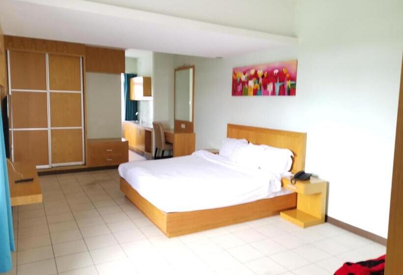 اتاق لوکس خانوادگی, Fratini S Hotel Labuan