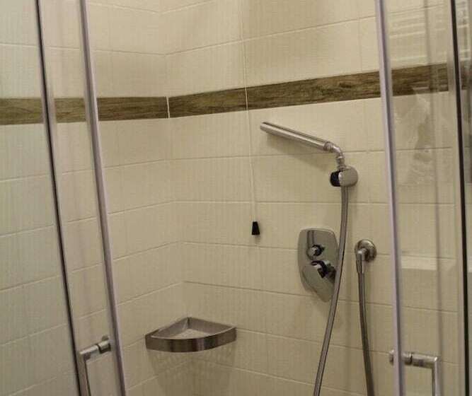 سوییت لوکس, Attico Luxury B&b