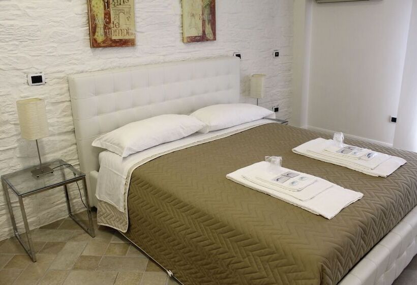 سوییت لوکس, Attico Luxury B&b