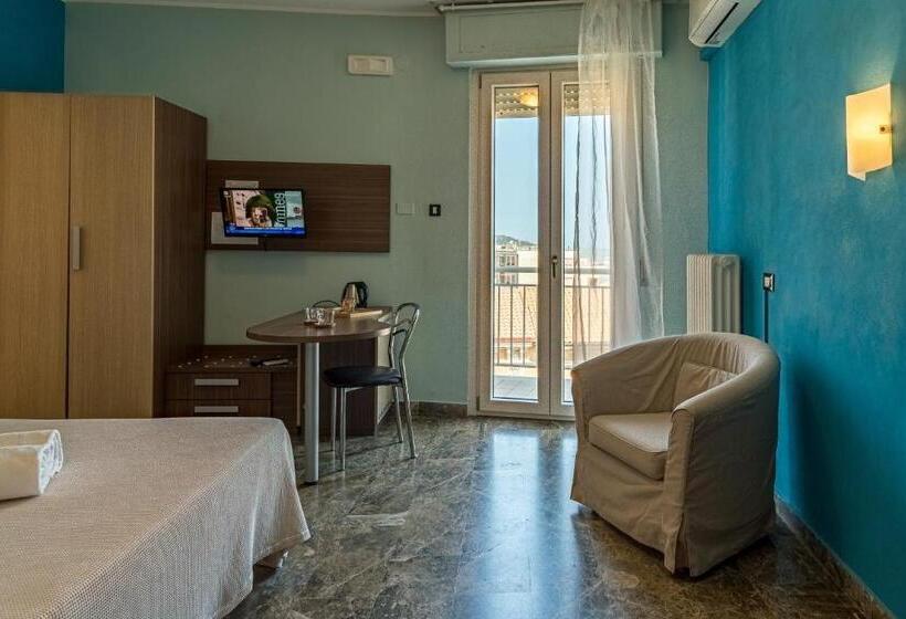 海景标准间带阳台, Locanda Dell'adriatica