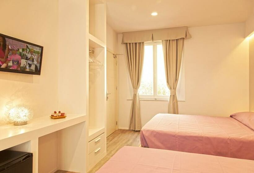 Номер Стандарт Вид на Море с Балконом, L'approdo