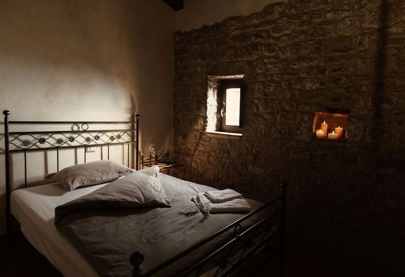 이코노미 룸, Monastero Di Sant Erasmo