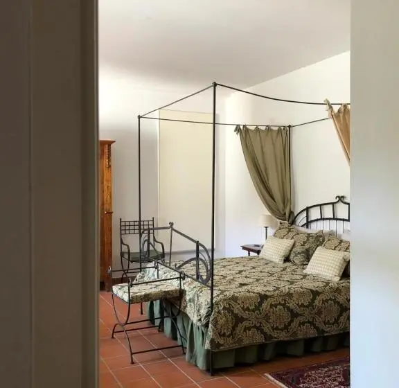 庭の見えるスタンダードトリプルルーム, Agriturismo La Casa In Collina