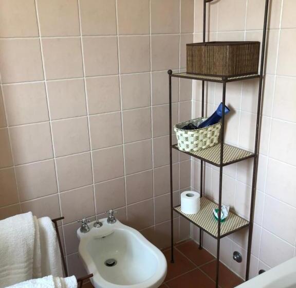 庭の見えるスタンダードトリプルルーム, Agriturismo La Casa In Collina