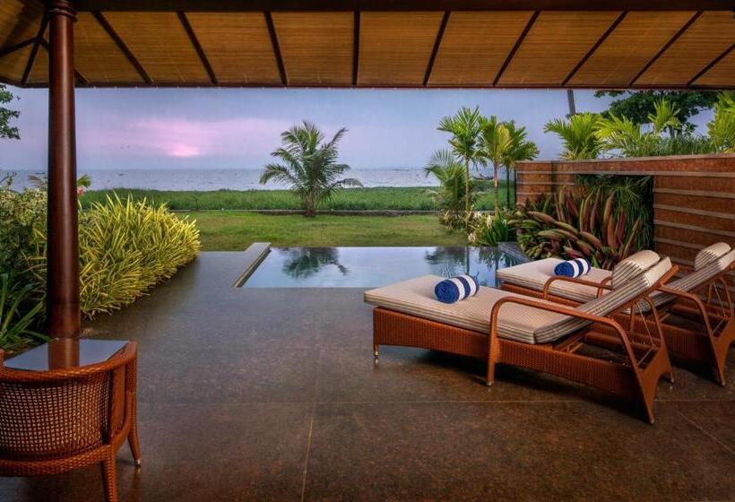 וילת חדר פרמיום, Niraamaya Wellness Retreats Backwaters And Beyond Kumarakom
