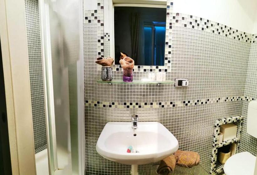 Номер Стандарт Вид на Море с Балконом, B&b Dagiueli