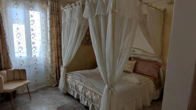 Номер Стандарт, B&b Dagiueli