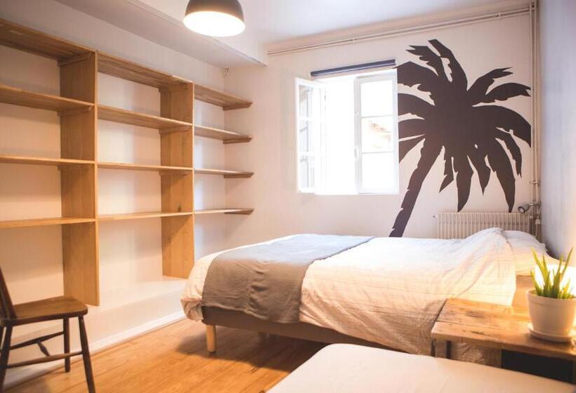 غرفة قياسية حمام مشترك, Board 'n Breakfast