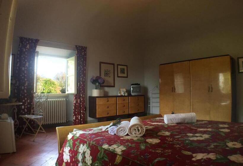 غرفة قياسية مع حمام خارجي, Villa Pieve De  Pitti