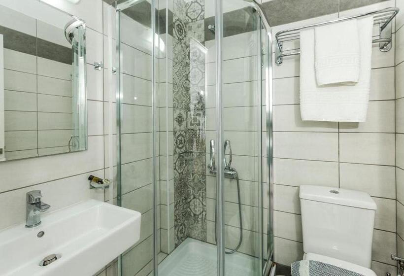 غرفة قياسية, Castell