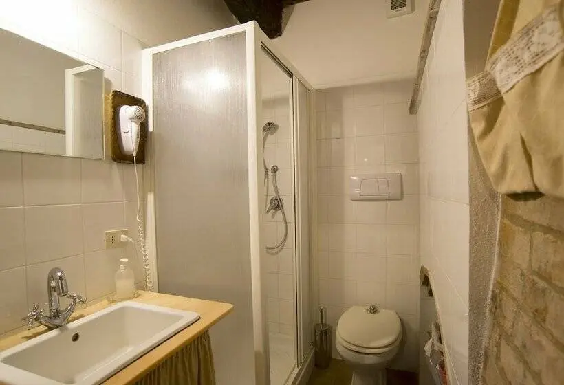 スタンダードルーム, Castello Di Proceno Albergo Diffuso In Dimora D'epoca