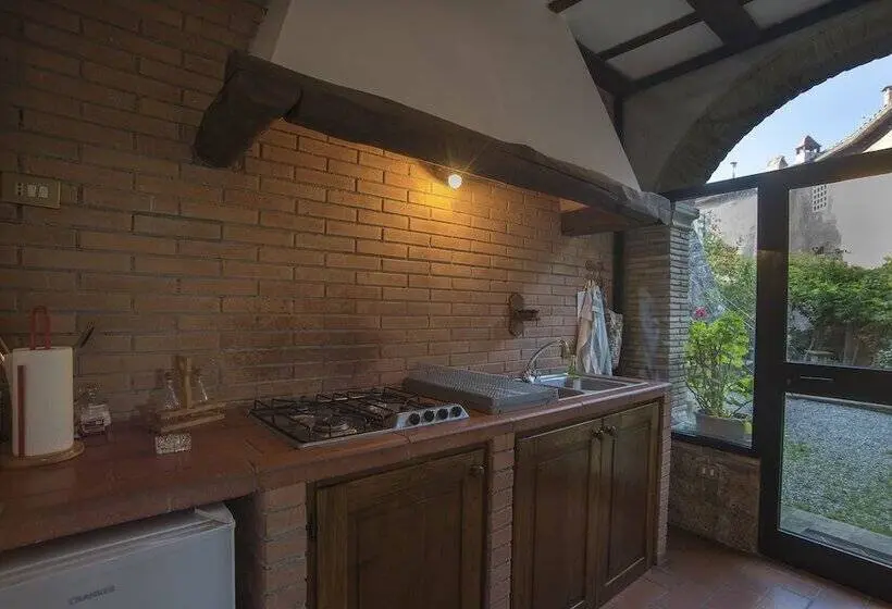 庭の見える１ベッドルームアパートメント, Castello Di Proceno Albergo Diffuso In Dimora D'epoca