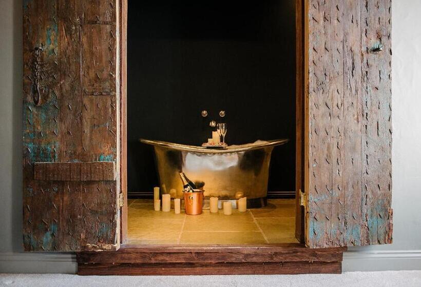 豪华房间, Le Petit Chateau & William De Percy