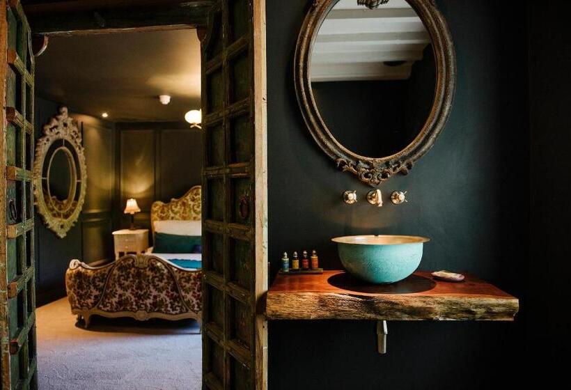 古典房间, Le Petit Chateau & William De Percy