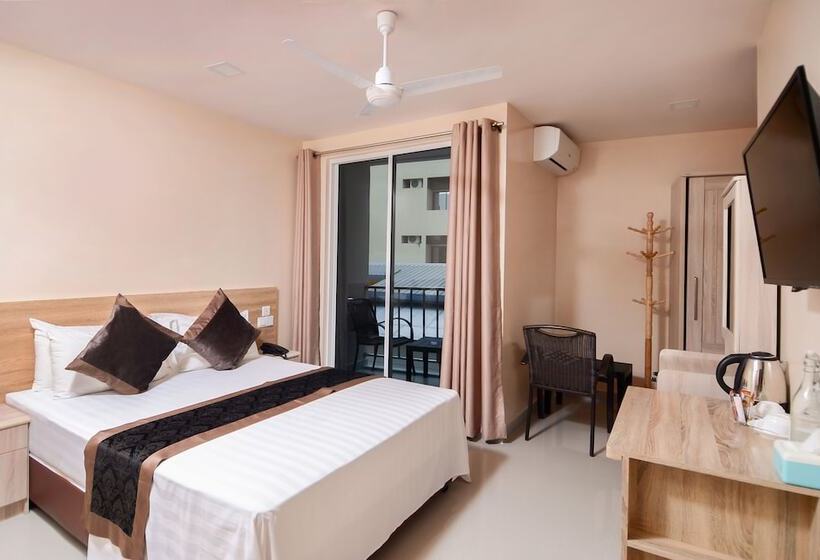 اتاق اکونومی, Triton Beach Hotel & Spa