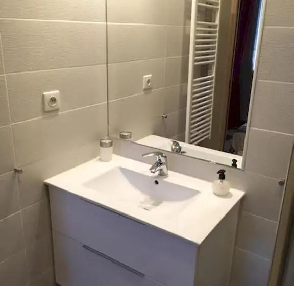 ２ベッドルームアパートメント, Villa Maredda