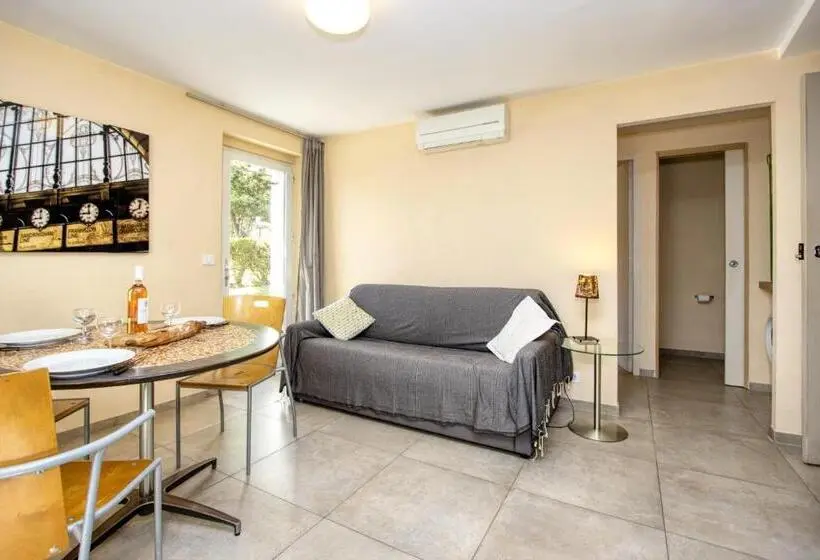 テラス付き１ベッドルームアパートメント, Villa Maredda