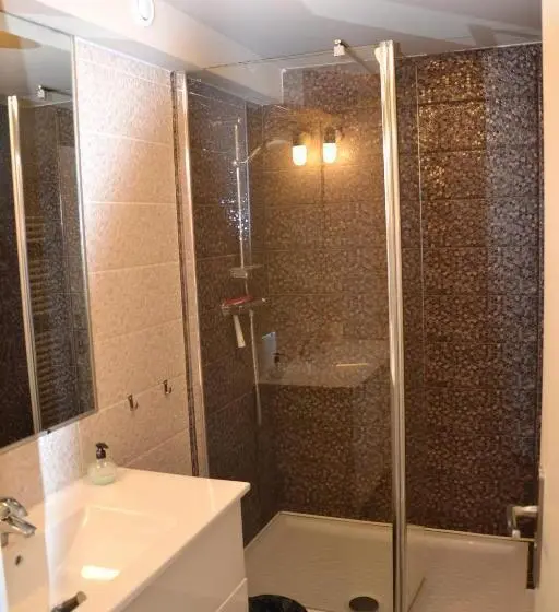 テラスつきの２ベッドルームアパートメント, Villa Maredda