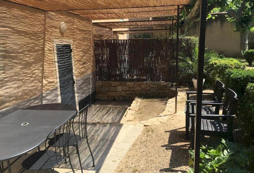 テラスつきの2ベッドルームアパートメント, Villa Maredda