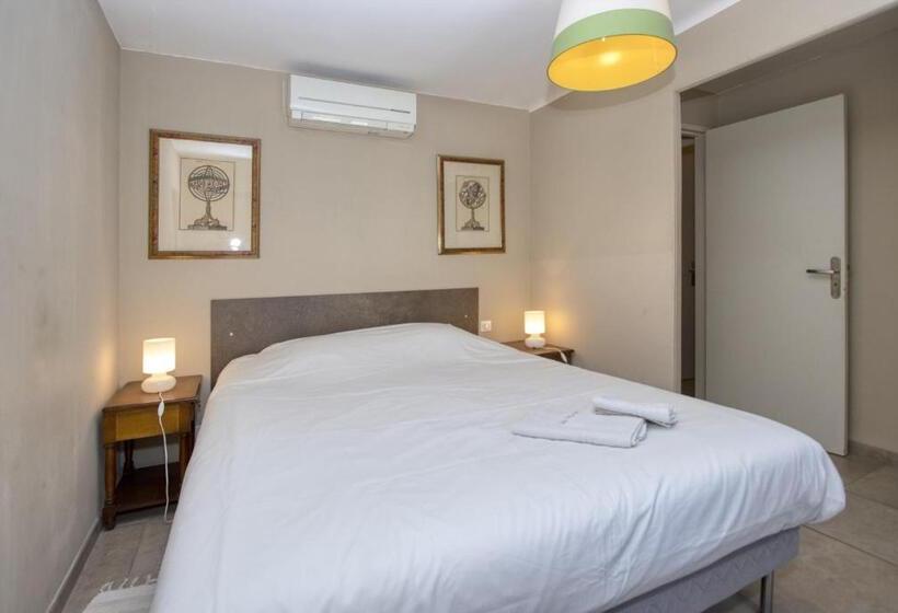 テラスつきの2ベッドルームアパートメント, Villa Maredda