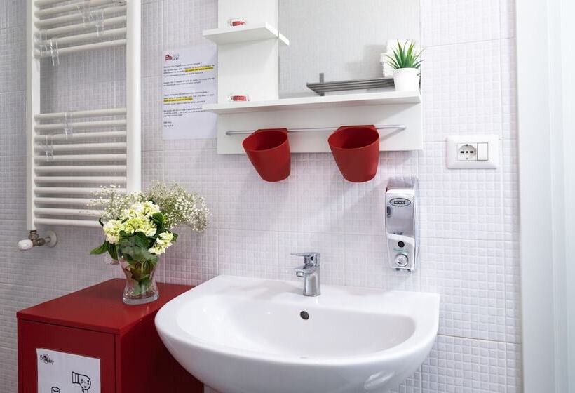 חדר דלוקס, B&b Easy