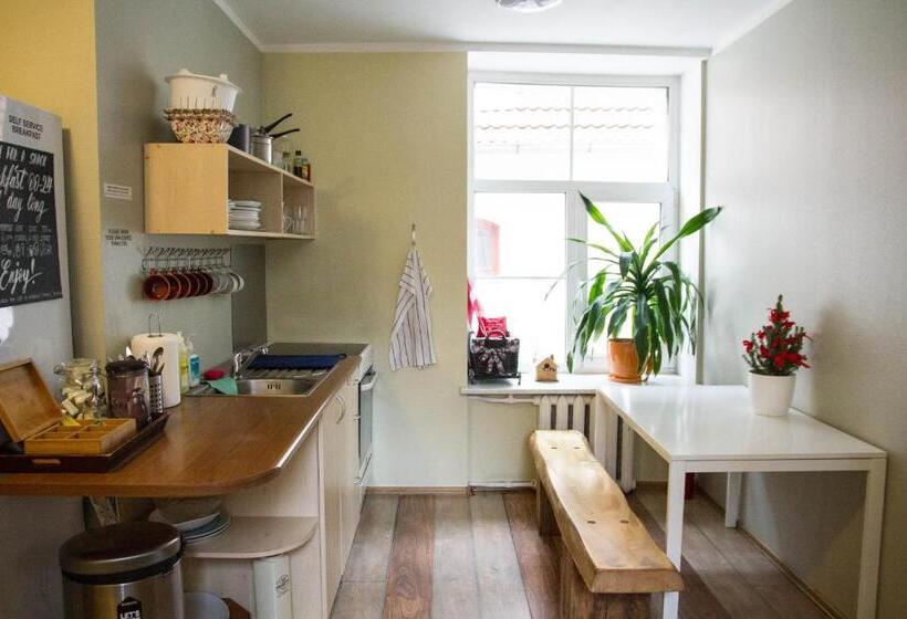 اتاق اکونومی, Amber Private Rooms