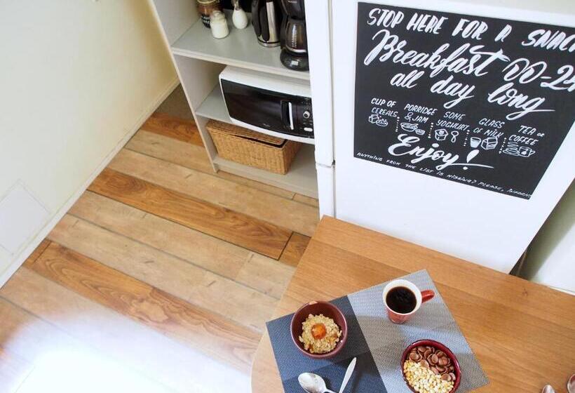 اتاق استاندارد با سرویس بهداشتی مشترک, Amber Private Rooms