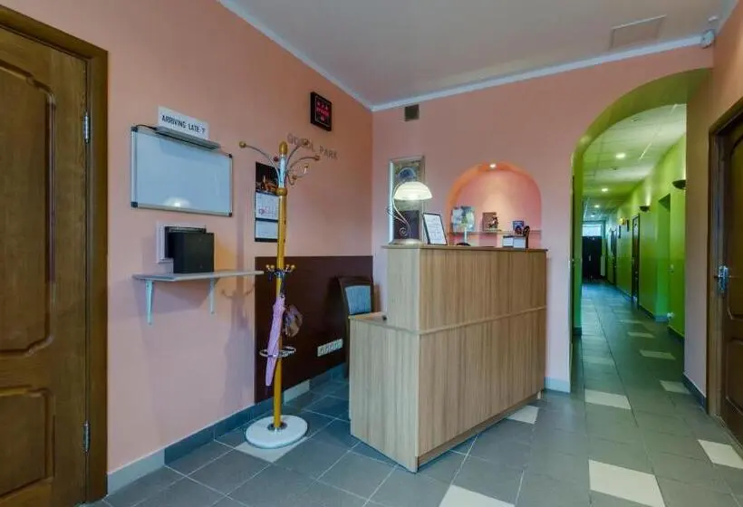 اتاق استاندارد با سرویس بهداشتی مشترک, Gogol Park Rooms