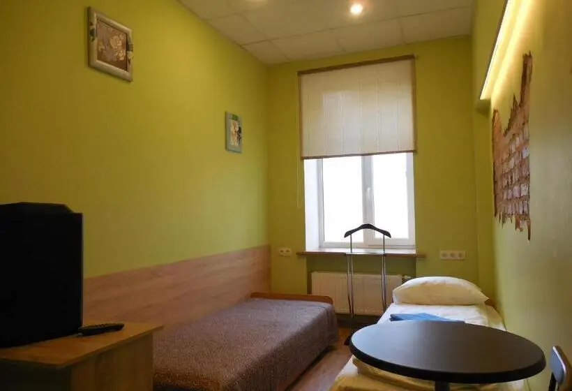 اتاق استاندارد با سرویس بهداشتی مشترک, Gogol Park Rooms