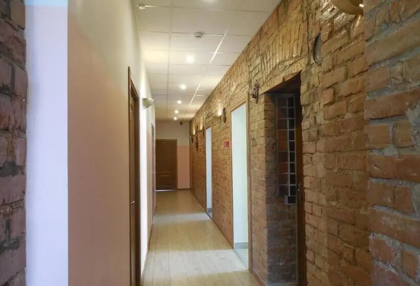 اتاق خانوادگی با سرویس بهداشتی مشترک, Gogol Park Rooms