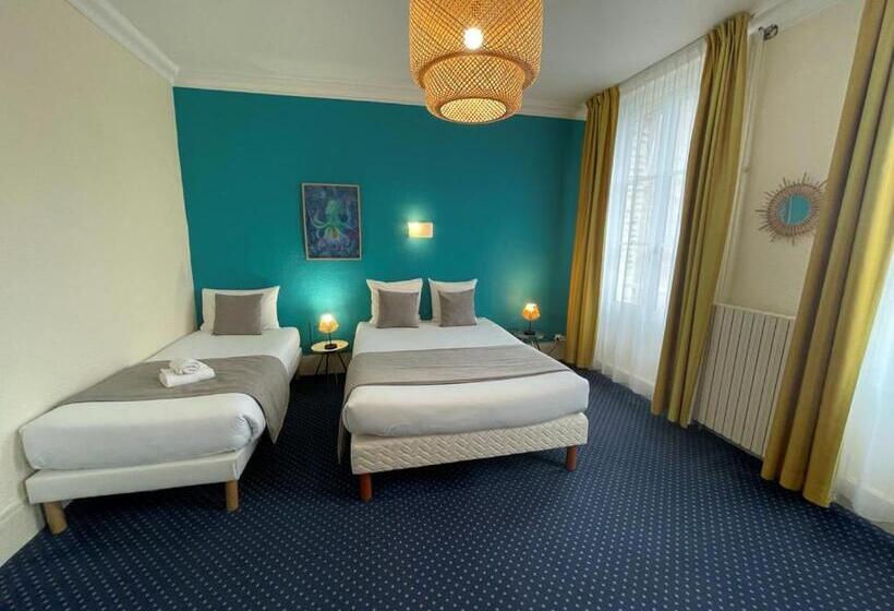 اتاق کلاسیک سه تخته, Le Trouville   Hotel De Charme