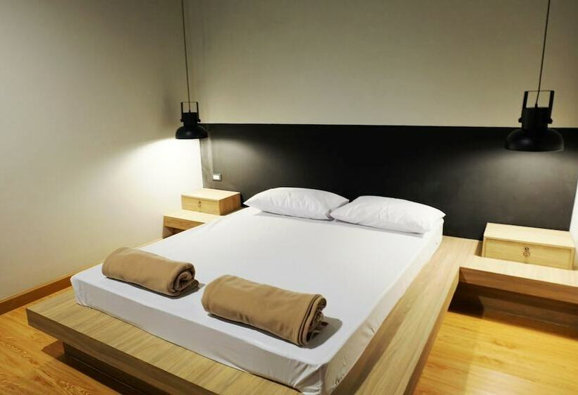 اتاق استاندارد, Inn Stations Hostel