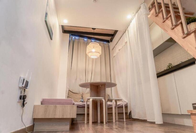 디럭스 트리플 룸, Myeongdong Artmonstay