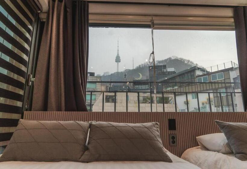 디럭스 패밀리 룸, Myeongdong Artmonstay